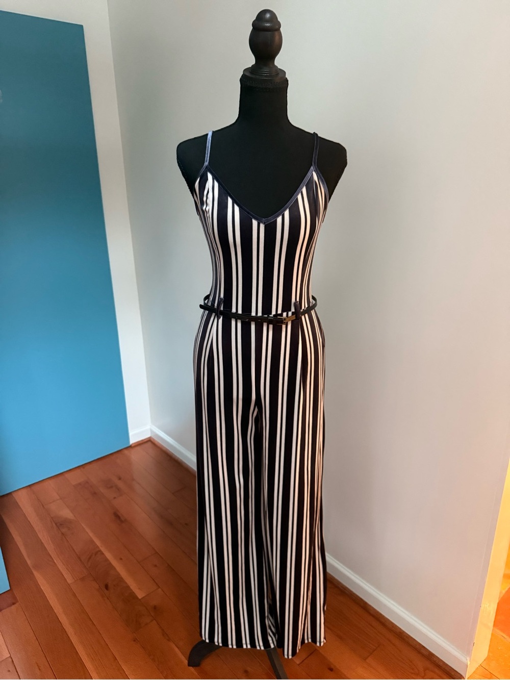 Forever 21 Navy & White Vertical Stripe Wide-Leg Jumpsuit Sz Small - Picture 4 of 14